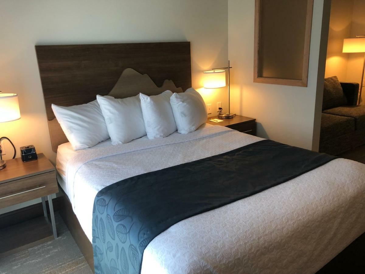 Kodiak Compass Suites Exteriér fotografie